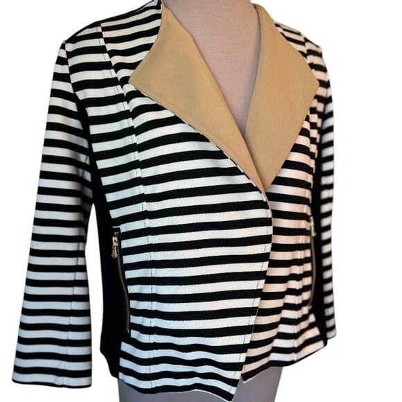 EUC Chico’s 3/4 Sleeve Black/White Stripe Tan Collar Size 2 Large Cropped Jacket - Picture 1 of 5